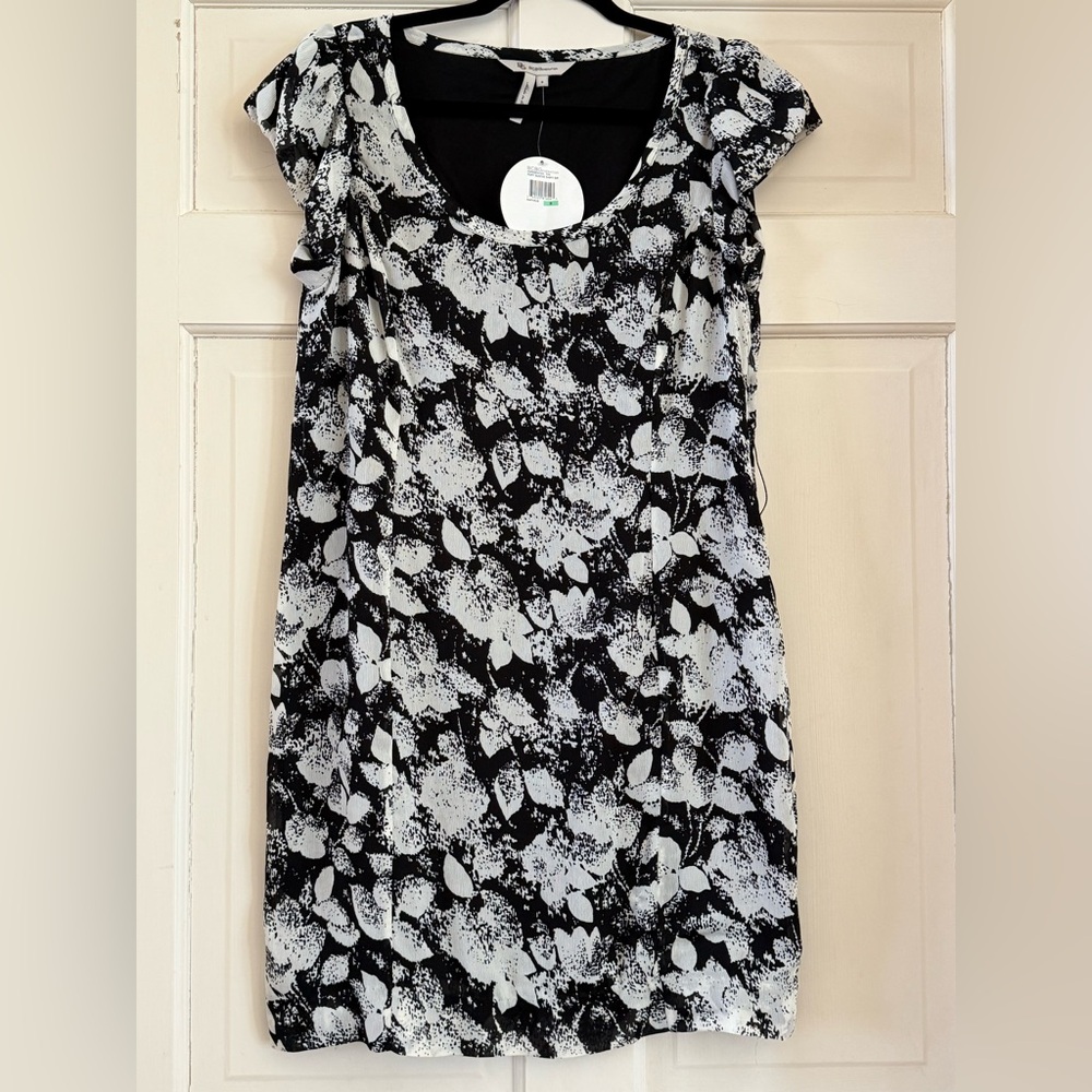 BCBGeneration puff sleeve shift dress